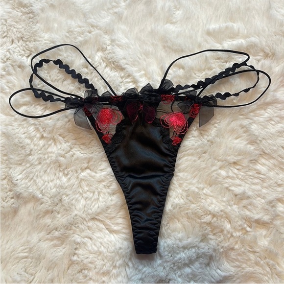 For Love & Lemons x Victoria's Secret Floral Thong Panty XXS Delicate Lace - Picture 2 of 8